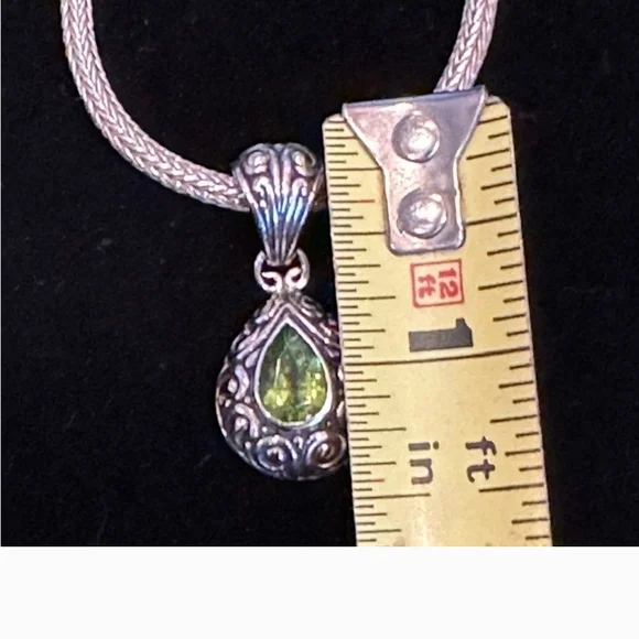 Retiered Samuel B BJC 18k/925 Peridot Pendant - Picture 3 of 6